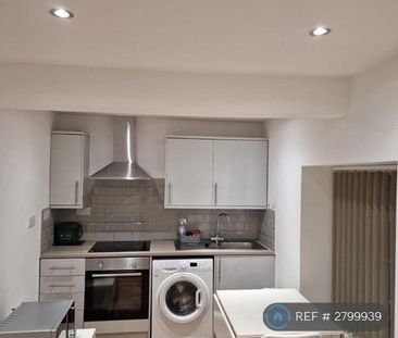 2 bedroom flat to rent - Photo 6