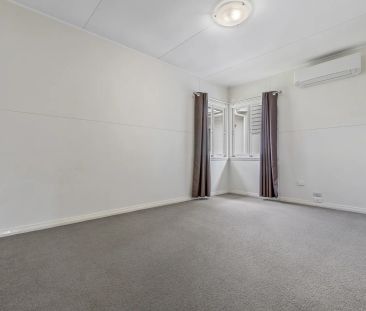 Spacious House Located on Quiet Greens Road - Photo 3