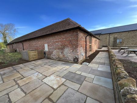 1 bedroom semi-detached bungalow to rent - Photo 5