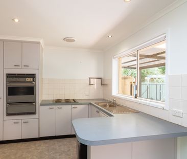 5 Crooke Close, Calwell ACT 2905 - House For Rent | Domain - Photo 5