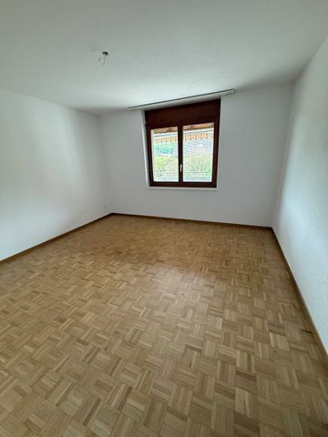Helle 4.5-Zimmer-Wohnung mit Balkon - Foto 3