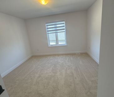 For Lease - 41 Winery Way Unit# Lot 31, Barrie, Ontario - Photo 6