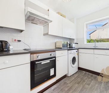 1 bedroom semi-detached house to rent - Photo 5