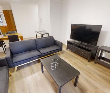 Chippendale - Photo 6
