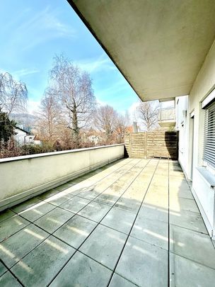 Strassgang – 54 m² – 3 Zimmer-Wohnung – inkl. Carport – 32 qm² Terrasse – neue Küche – ab sofort - Foto 1