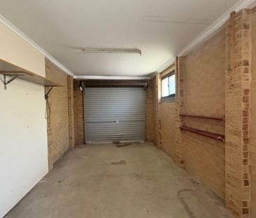 Two bedroom duplex, minutes from Lennox Beach - Photo 1