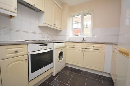 2 bedroom apartment to rent - Photo 4