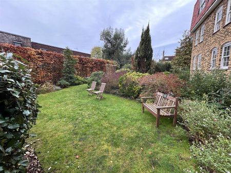 Studio to rent - Photo 5