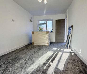 2 bedroom House To Let - Photo 3