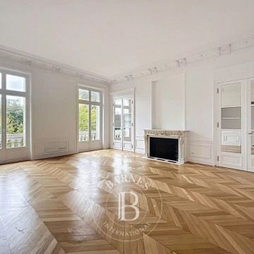 Appartement • Chaillot - Photo 1