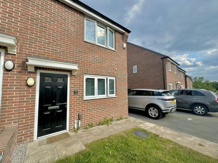 2 bedroom semi-detached house to rent - Photo 4