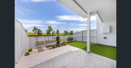 Brand New Townhouse in the Heart of Banya - Photo 3