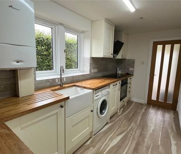 3 bedroom end of terrace house to rent - Photo 6