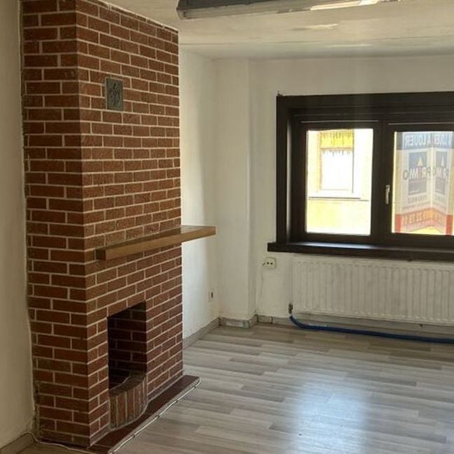 Appartement te huur in Péruwelz voor € 650 met 2 slaapkamers - Foto 1