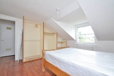 Flat to rent - Clarendon Rise, London, SE13 - Photo 4