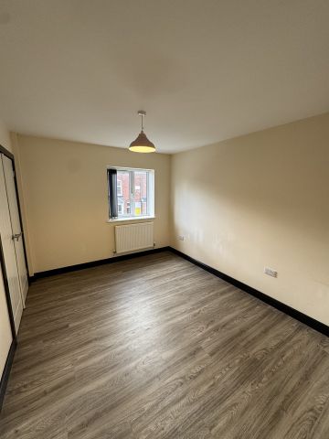1 Bed Flat, Burgess Road, LE2 - Photo 2