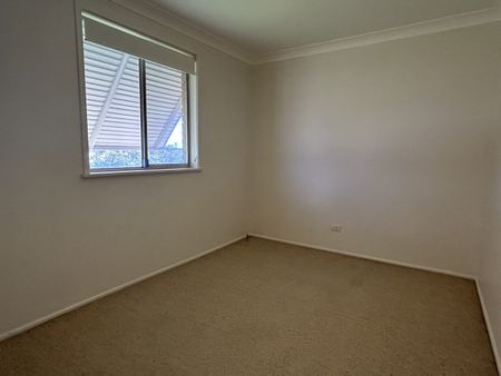 38 Cypress Street, TAMWORTH NSW 2340 - Photo 3