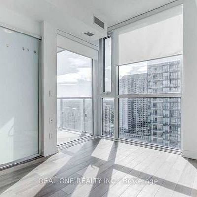 Yonge Street / Park Home Ave Luxury 1Bdrm +Den Modern Kitchen - Photo 3