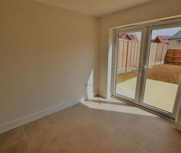 5 bedroom detached house to rent - Photo 1