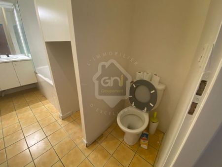 Location Appartement 1 pièce 32m² - Photo 3