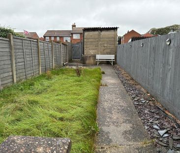 3 bedroom terraced house to rent - Photo 5