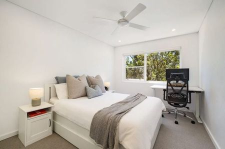 North Facing Apartment Bathed In Sunshine & Light - Photo 3