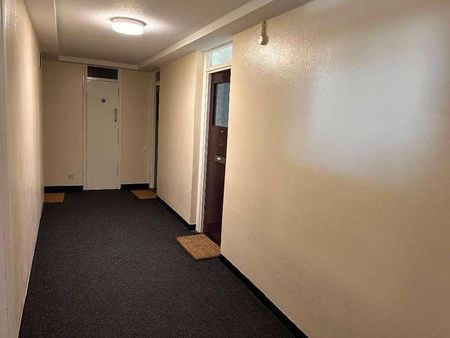 Westwell Close, Orpington, Kent, BR5 - Photo 4