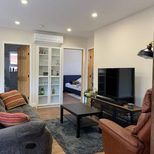 Logement 5 ½ NEUF, lumineux et moderne ! - Photo 2