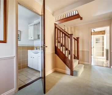 5 bedroom detached house to rent - Photo 2