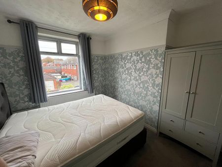 3 bedroom semi-detached house to rent - Photo 5