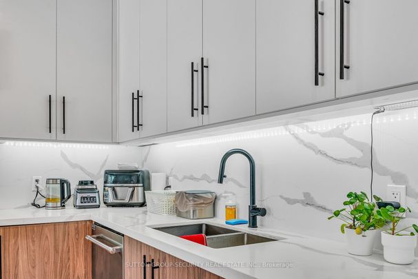 For Lease - 411 Blackthorn Avenue Unit# Main Floor, Toronto, Ontario - Photo 1