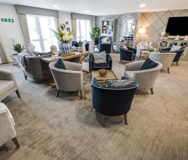 1 bedroom Flat To Let - Photo 2