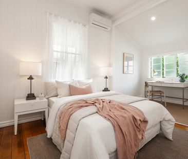 Stunning Renovated Queenslander - Photo 6