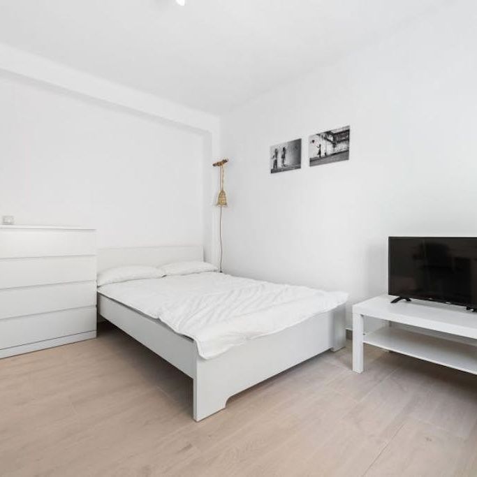 Carrer de Lanzarote, Valencia, Valencian Community 46011 - Photo 1