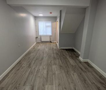 3 Carson Street, Larne, BT40 1SF - Photo 2