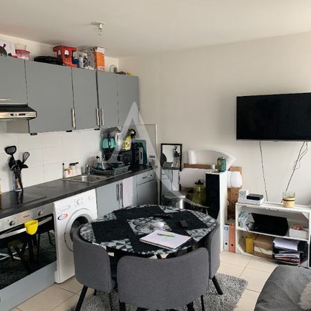 Location Appartement 1 pièce 26m² - Photo 3