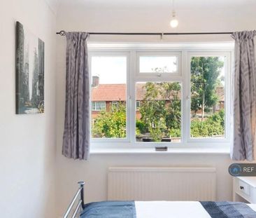 3 bedroom terraced house to rent - Photo 6