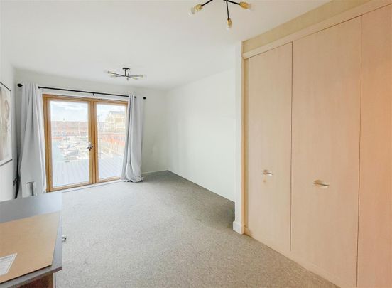 Midway Quay, Eastbourne, BN23 5DB - Photo 1