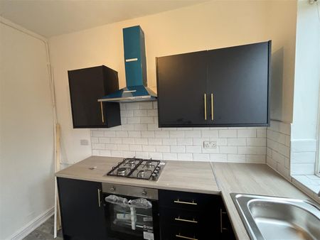 Walkden Road, Worsley, Manchester M28, London - Photo 3