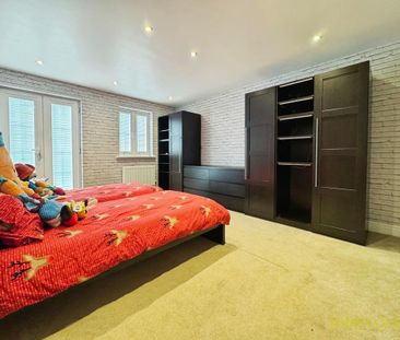 5 bedroom terraced house to rent - Photo 3
