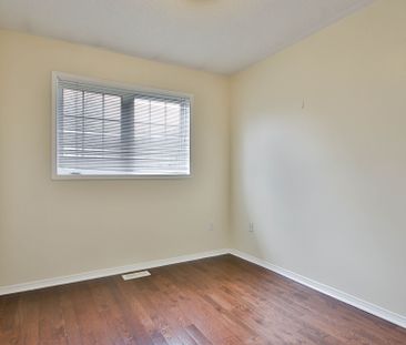 For Lease - 3376 Angel Pass Drive, Mississauga, Ontario - Photo 5