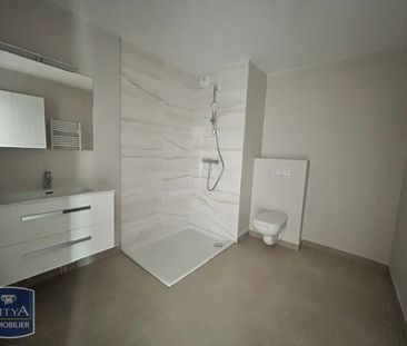 Location Appartement 2 pièces 44m² CHARBONNIERES LES BAINS 69260 - Photo 1