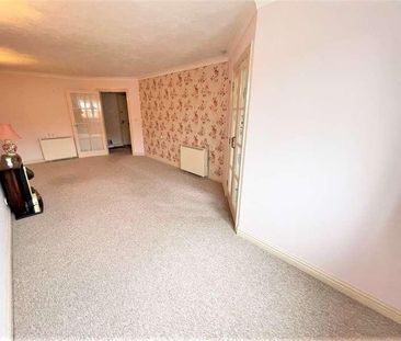 Orcombe Court, Exmouth, EX8 - Photo 3