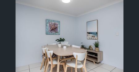 'Santorini by the Sea' on Nobbys Beach- (Flexible stays-Fully furnished) - Photo 4