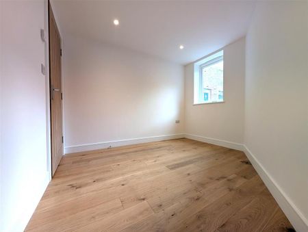 3 bedroom apartment to rent - Photo 3