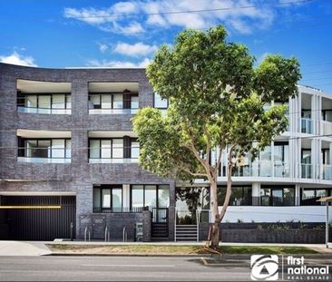 Partly Furnished - Modern & Stylish Living in the Heart of Box Hill! - Photo 2