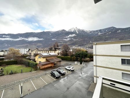 Saxon, bel appartement de 3.5 pièces avec balcon et place de parc - Photo 5