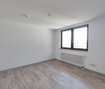 Kleines Apartment mit Küchenzeile in bester Zentrumslage! - Foto 4