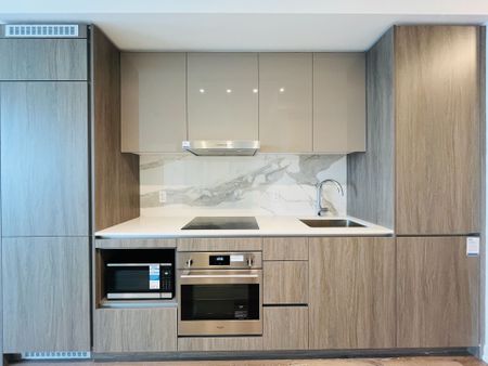 For Lease - 28 Interchange Way Unit# 4101, Vaughan, Ontario - Photo 2