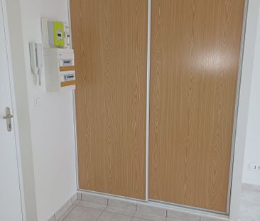 Location Appartement 3 pièces 74m² - Photo 4